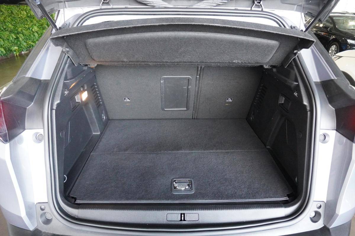 peugeot-3008-2022-hibrido-a-gasolina-1598cc