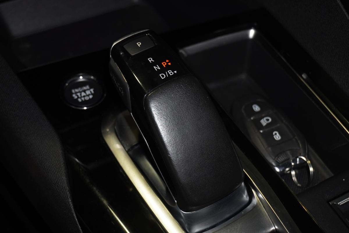 peugeot-3008-2022-hibrido-a-gasolina-1598cc