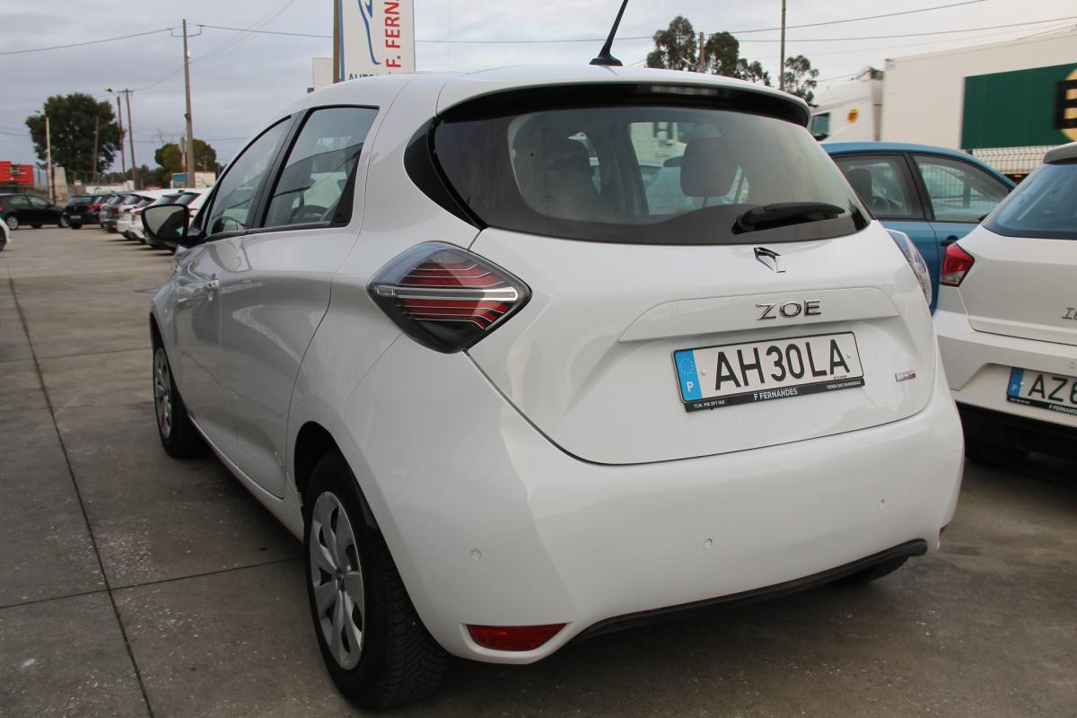 renault-zoe-2021-eletrico-0cc