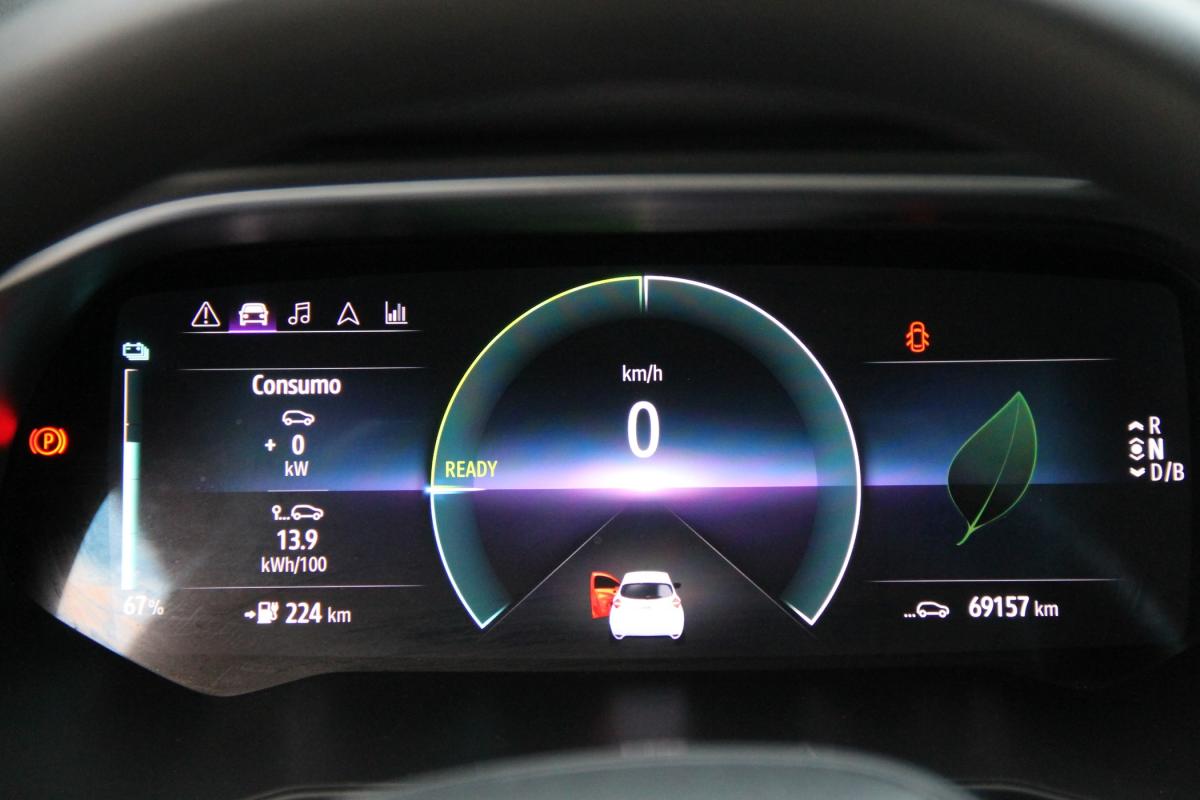 renault-zoe-2021-eletrico-0cc