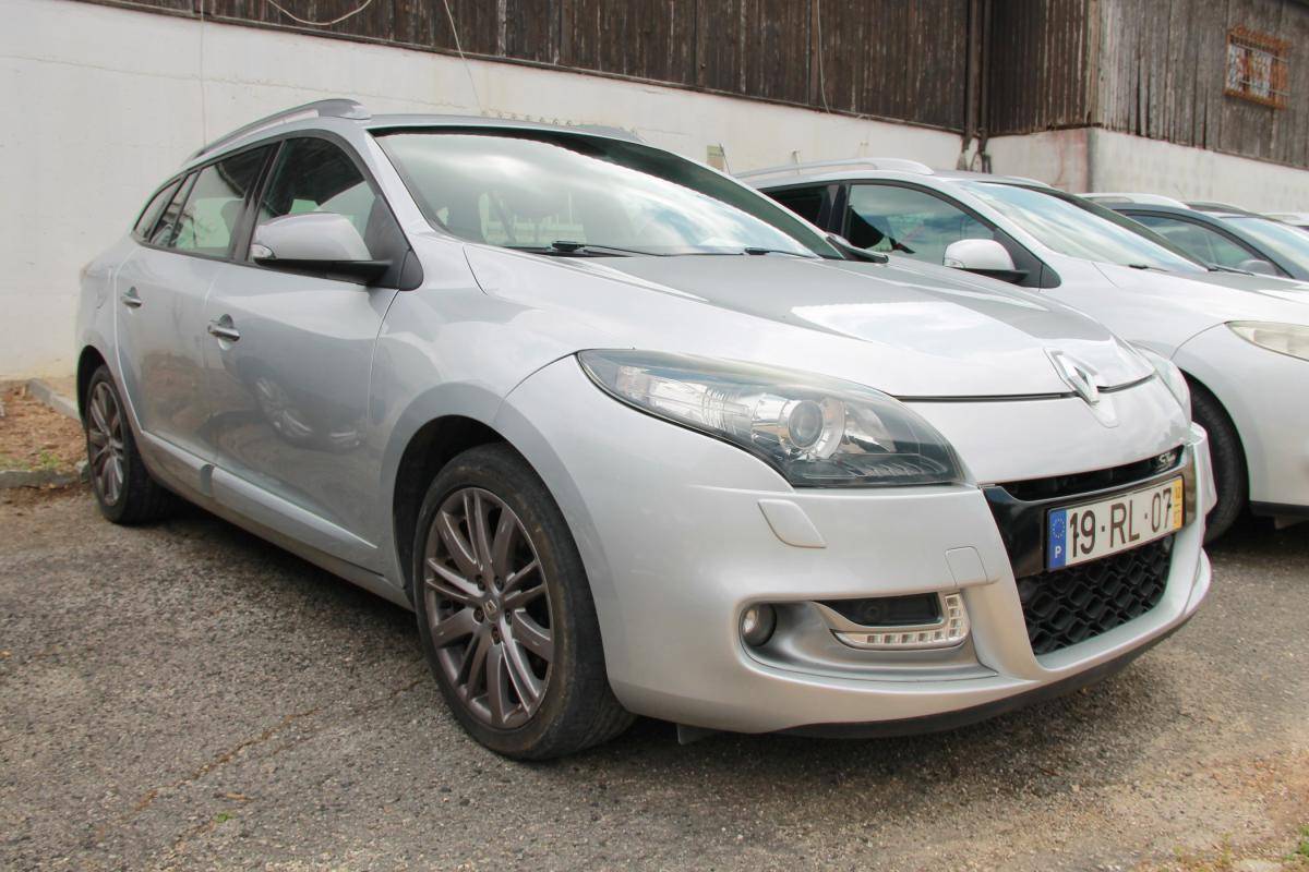 renault-megane-sport-tourer-2012-diesel-1461cc