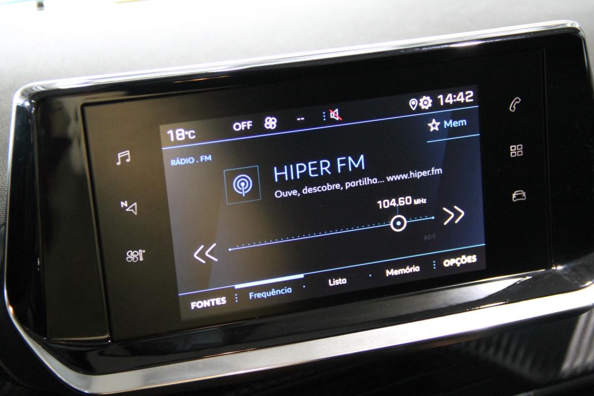 peugeot-2008-2022-diesel-1499cc