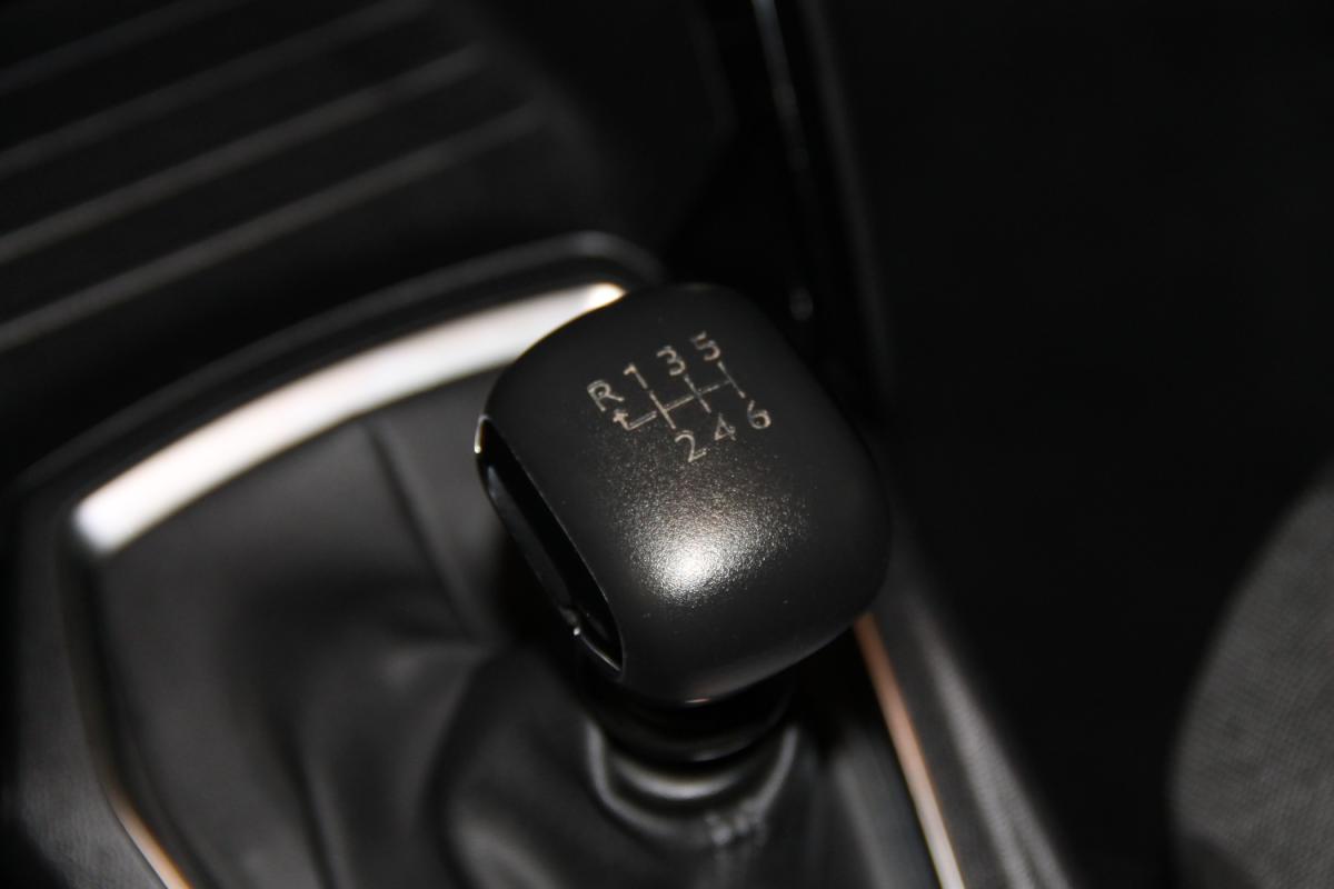 peugeot-2008-2022-diesel-1499cc