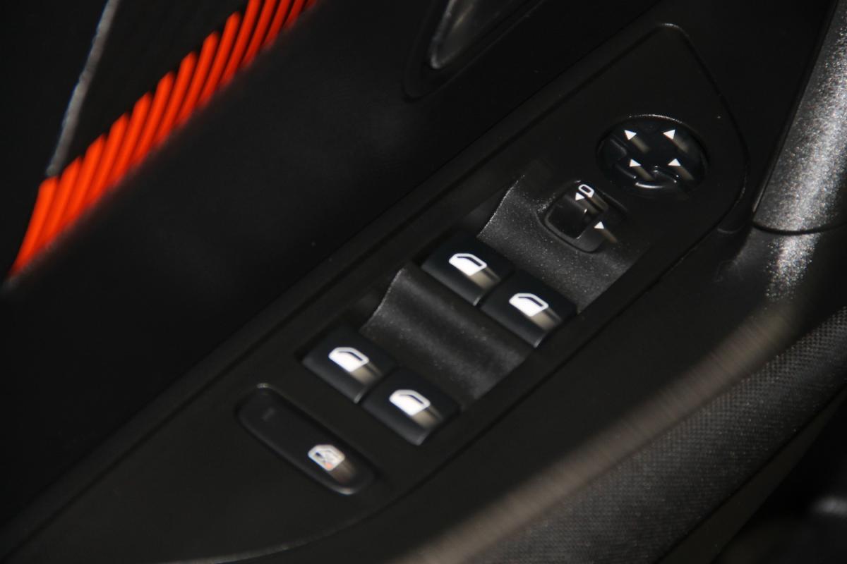 peugeot-2008-2022-diesel-1499cc
