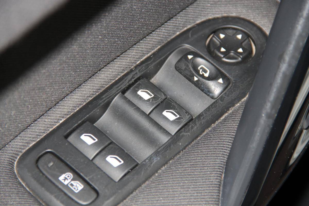 peugeot-508-2013-hibrido-a-diesel-1997cc