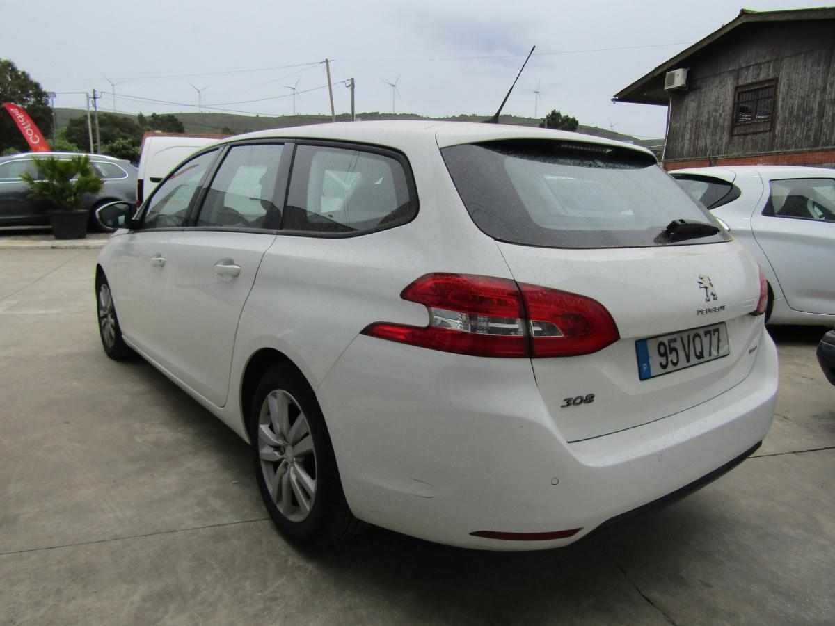peugeot-308-sw-2015-diesel-1560cc