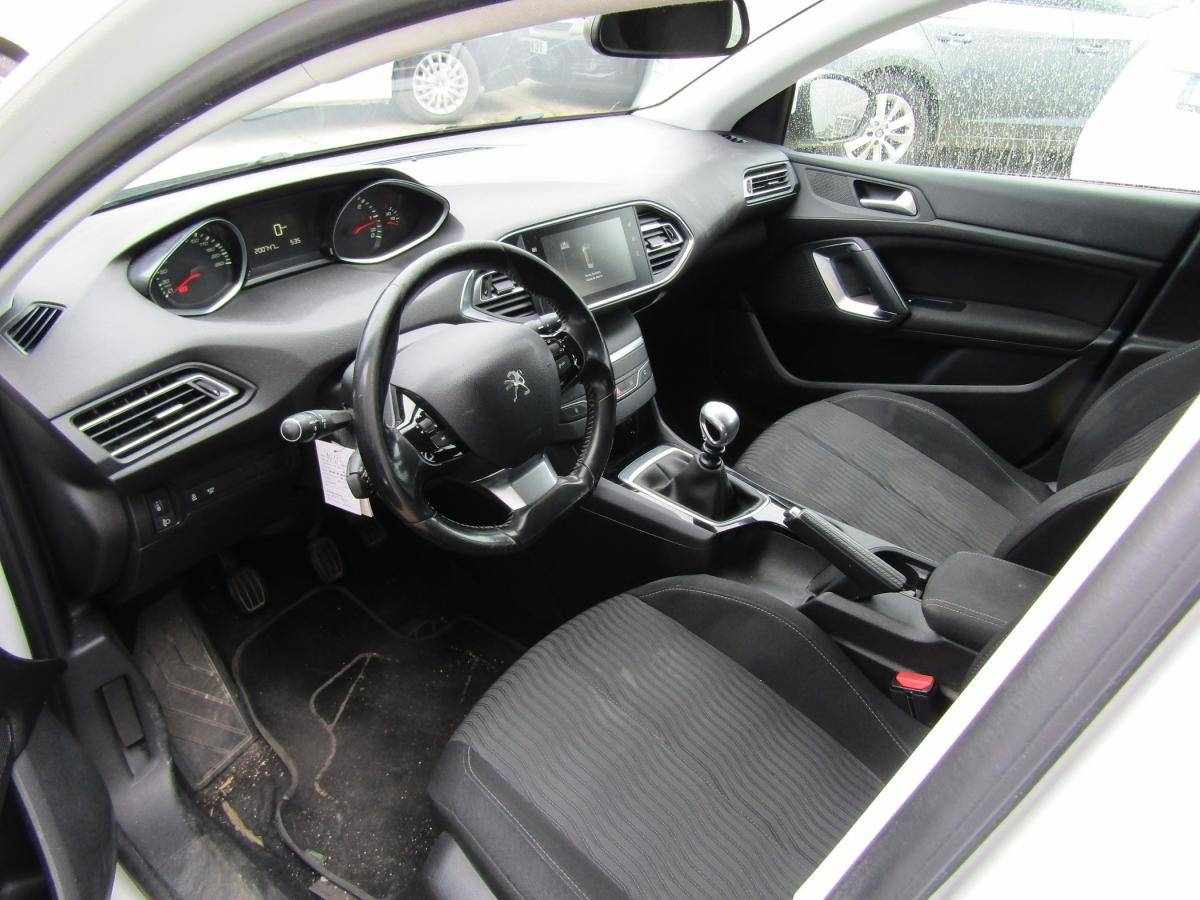 peugeot-308-sw-2015-diesel-1560cc