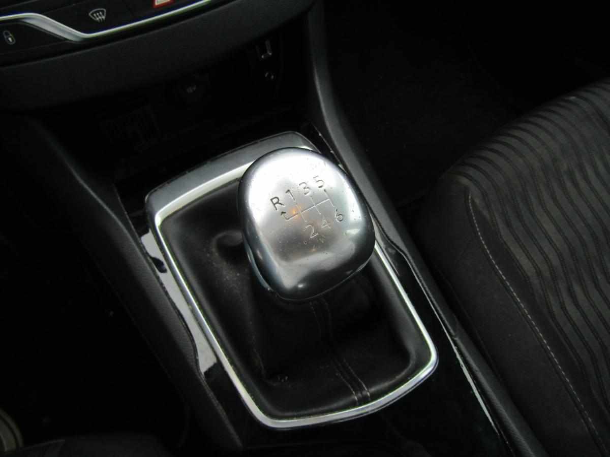 peugeot-308-sw-2015-diesel-1560cc
