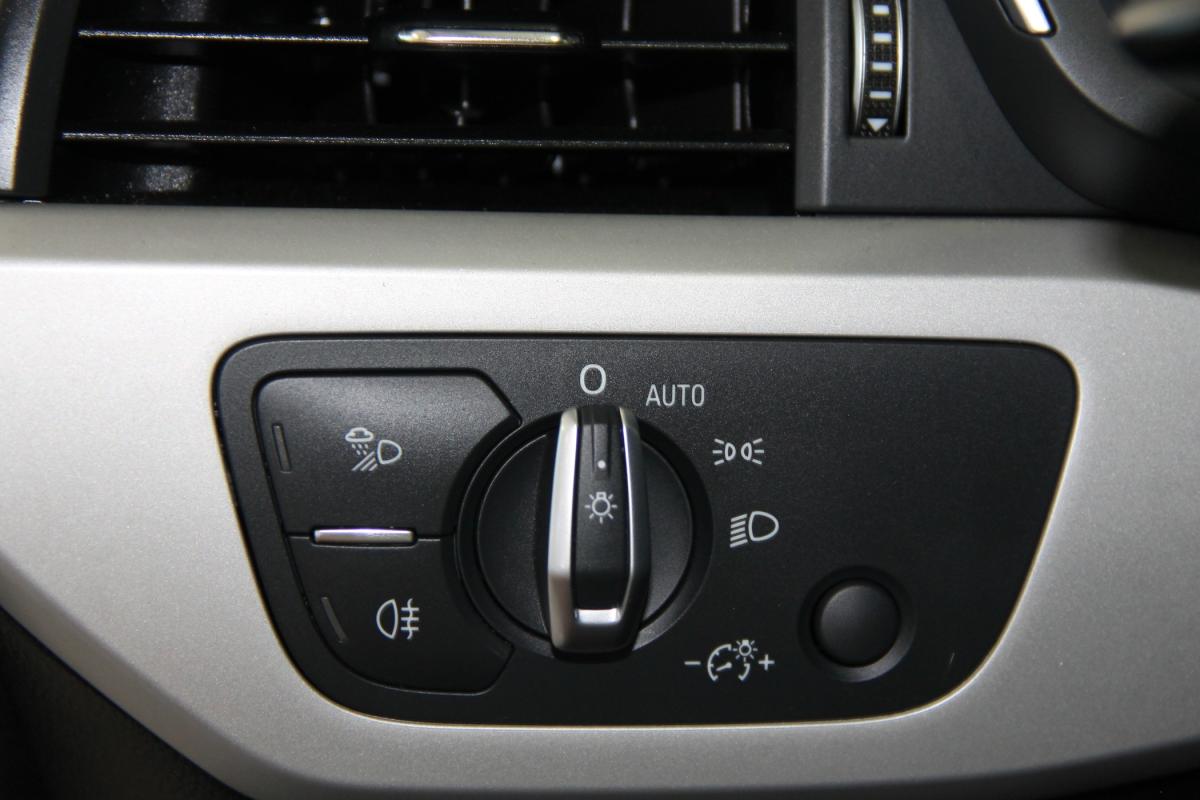 audi-a4-avant-2022-diesel-1968cc
