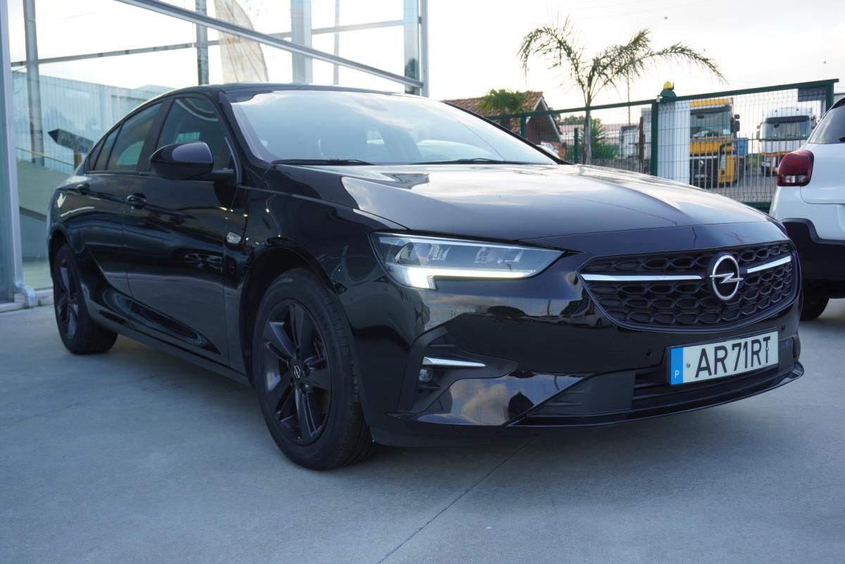 opel-insignia-2022-diesel-1496cc