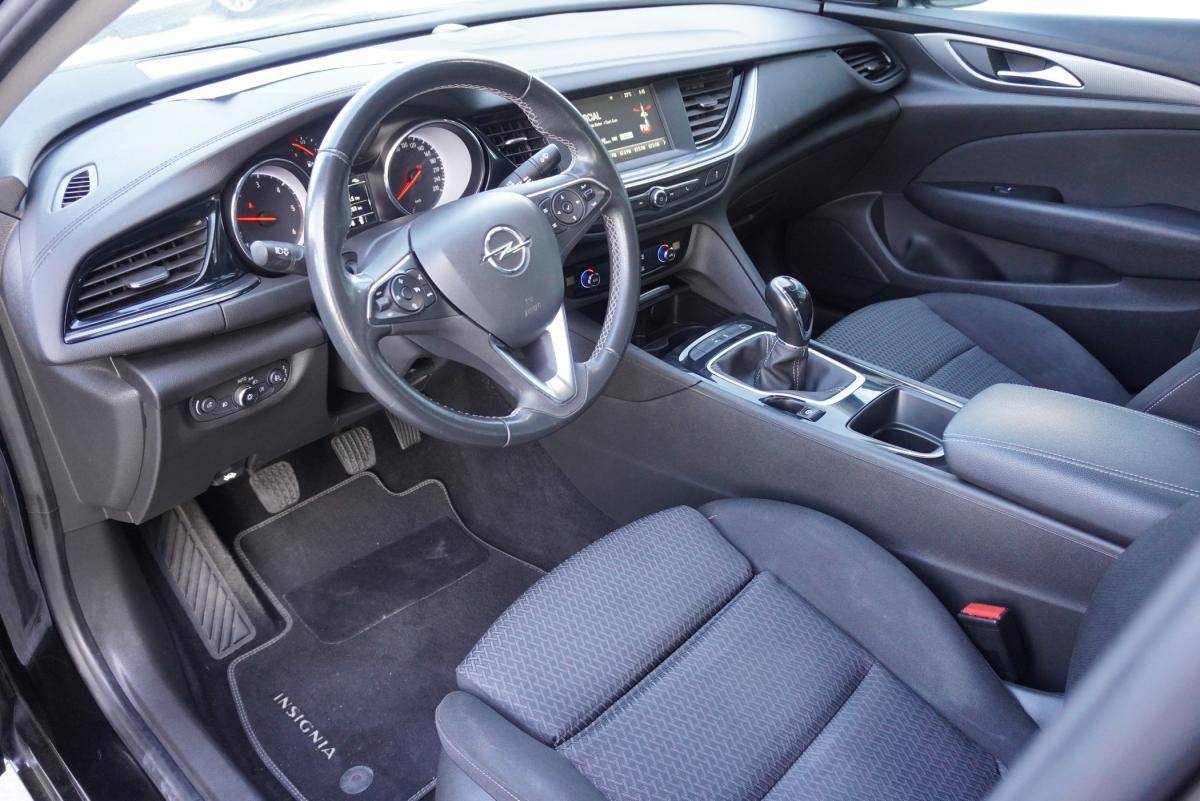 opel-insignia-2022-diesel-1496cc