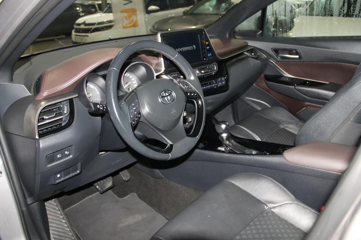 toyota-c-hr-2018-hibrido-a-gasolina-1798cc