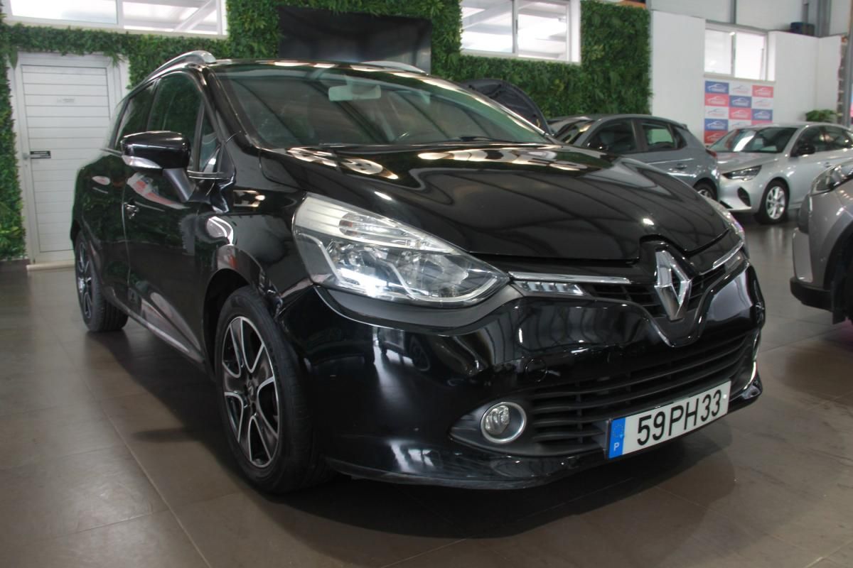 renault-clio-sport-tourer-2014-diesel-1461cc