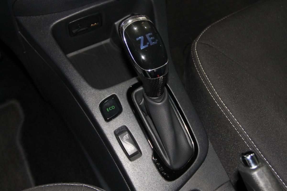 renault-zoe-2019-eletrico-0cc