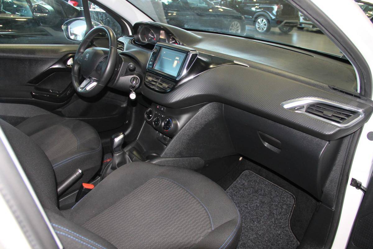 peugeot-208-2020-diesel-1499cc