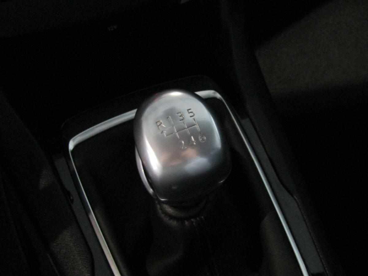 peugeot-308-sw-2019-diesel-1499cc