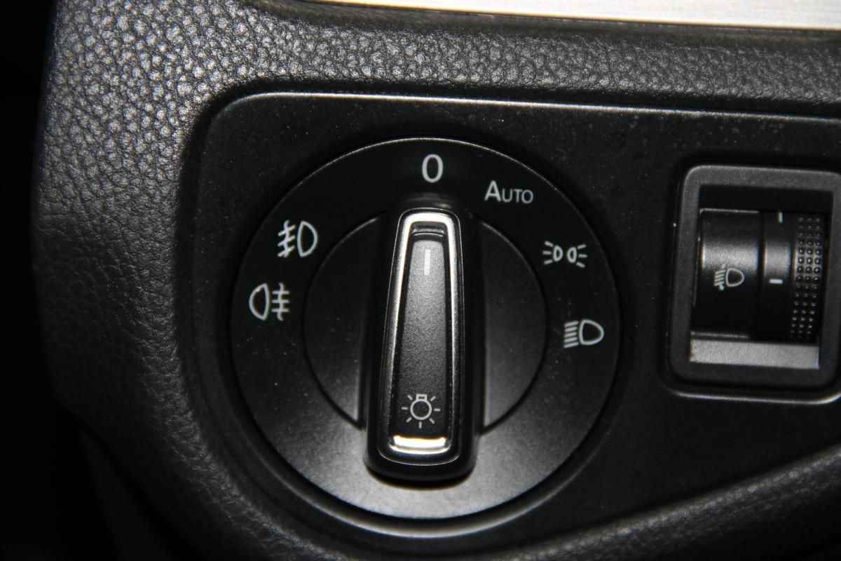 volkswagen-golf-2015-diesel-1598cc