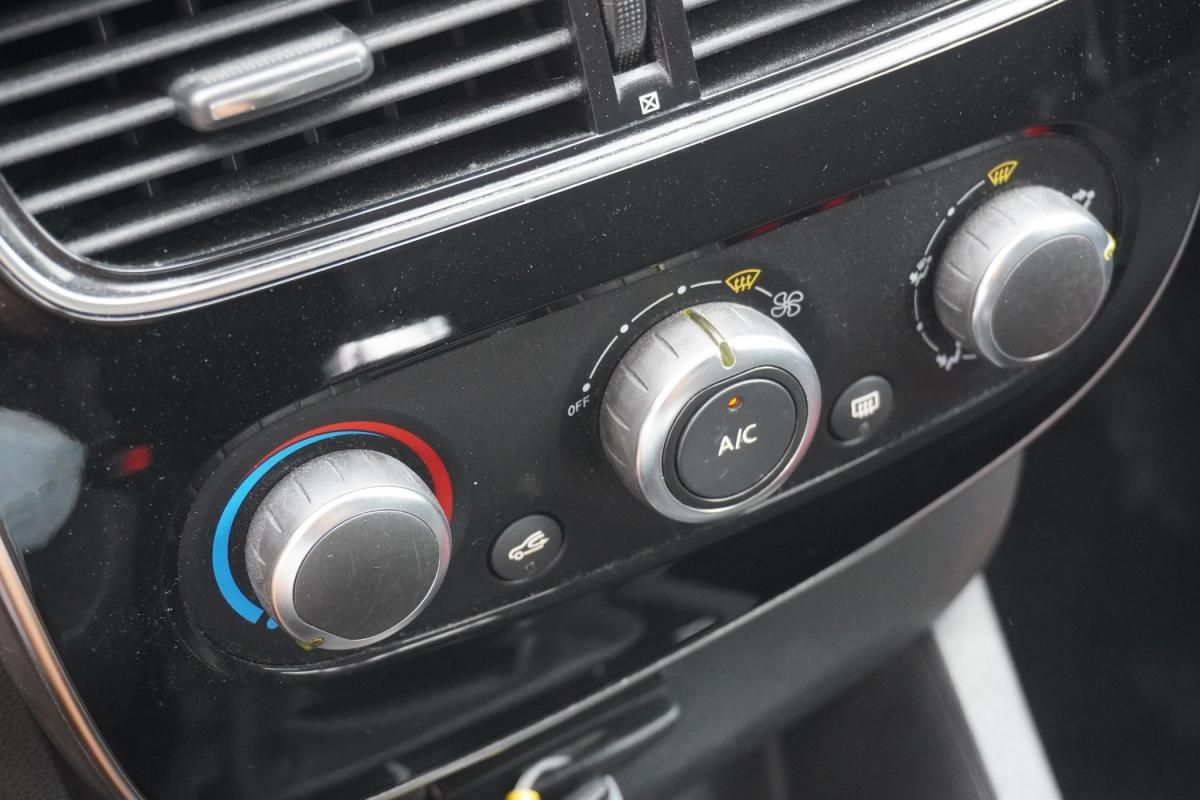 renault-clio-sport-tourer-2019-diesel-1461cc