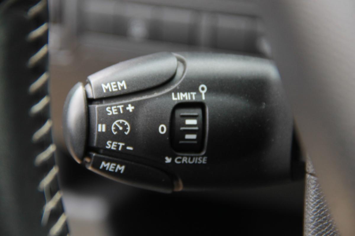 peugeot-308-sw-2018-diesel-1499cc