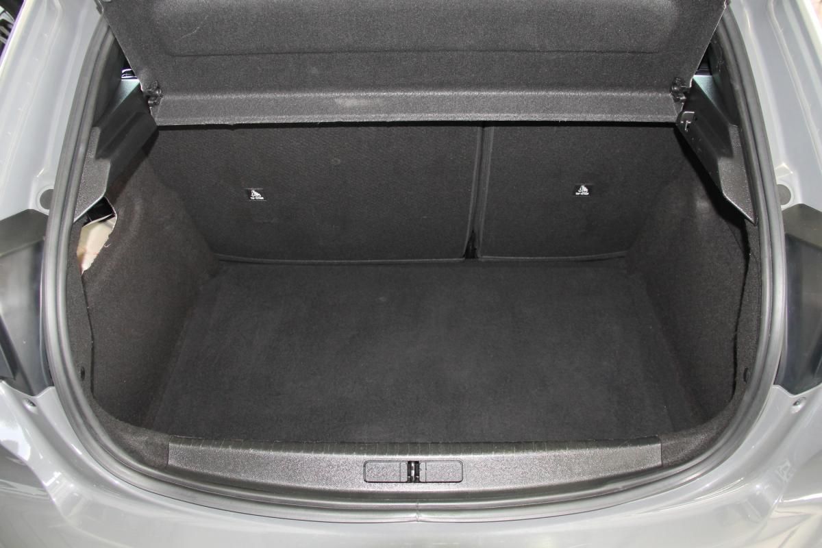 peugeot-208-2024-gasolina-1199cc