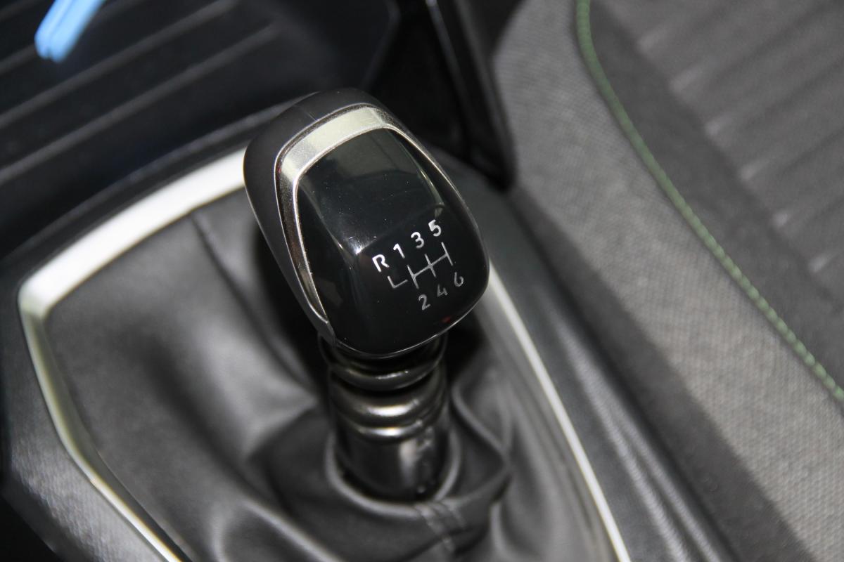 peugeot-208-2024-gasolina-1199cc