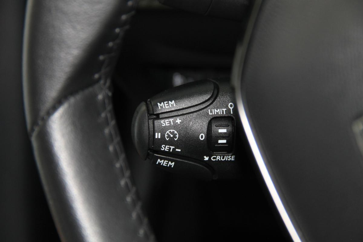peugeot-208-2024-gasolina-1199cc