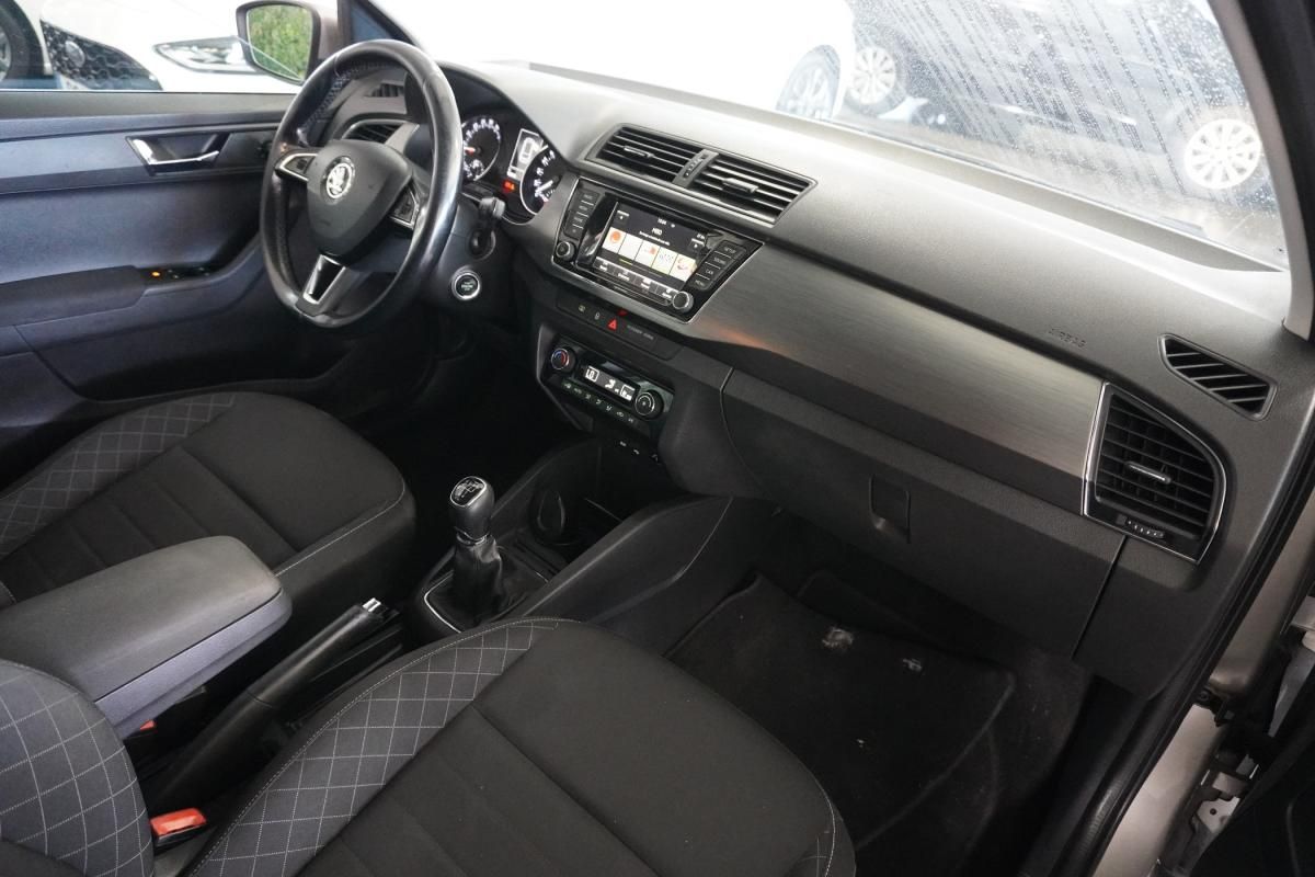 skoda-fabia-break-2015-diesel-1422cc