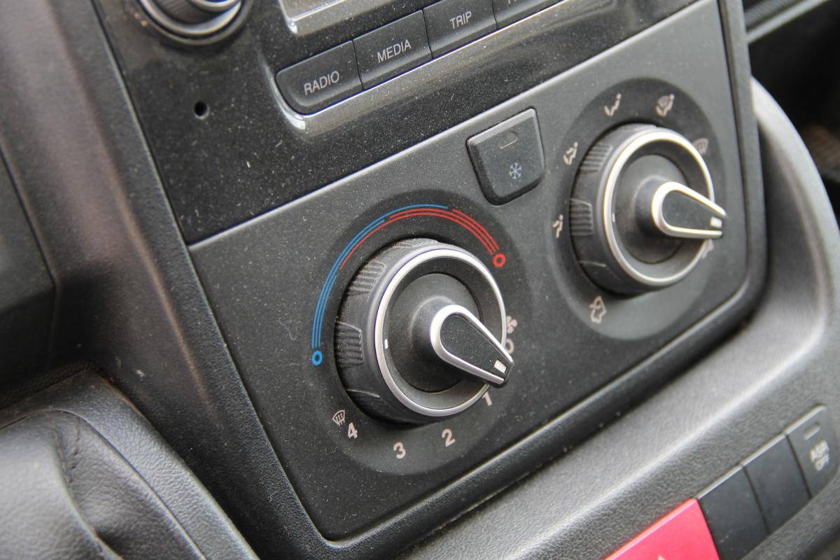 peugeot-boxer-2020-diesel-2179cc