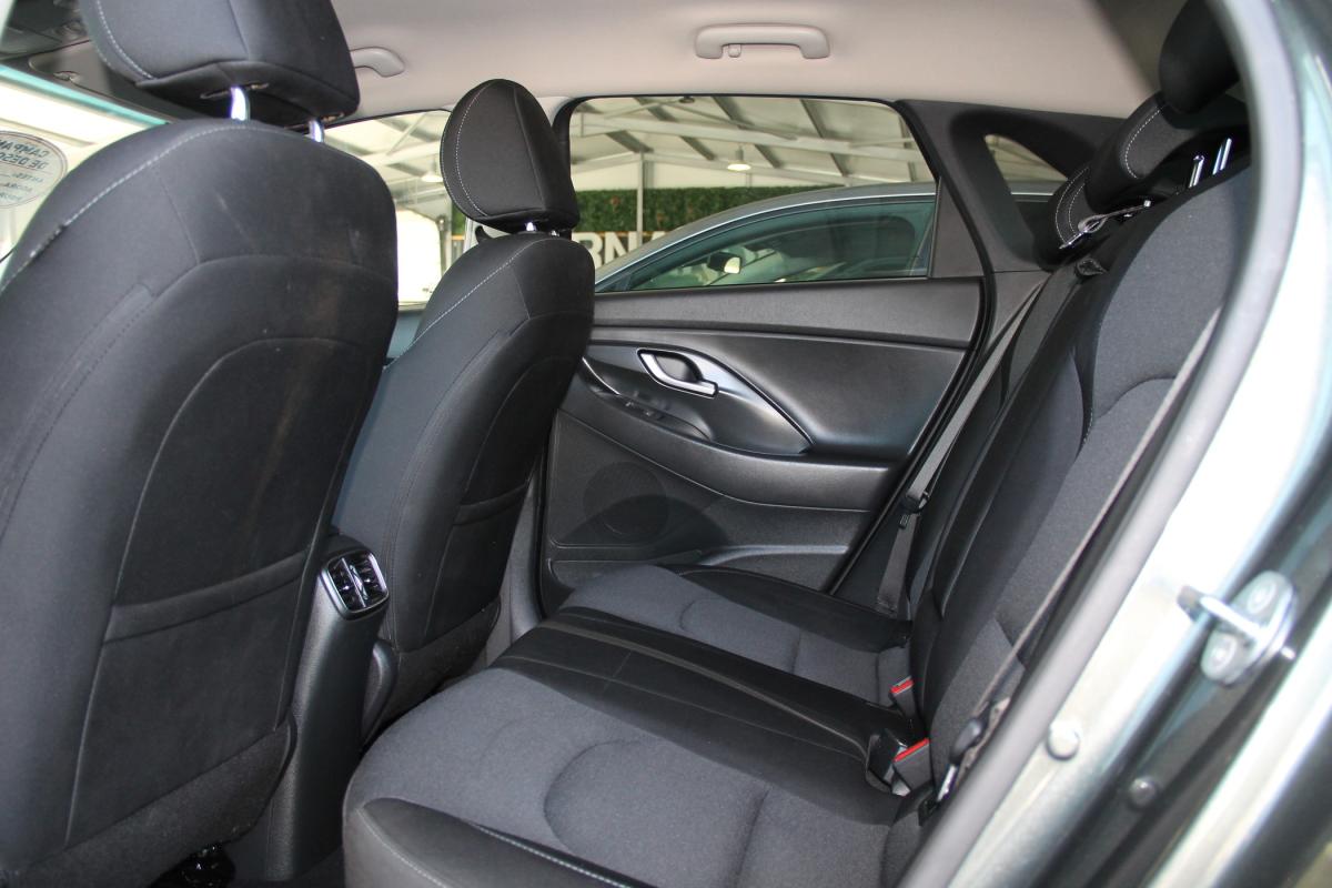 hyundai-i30-2023-gasolina-998cc
