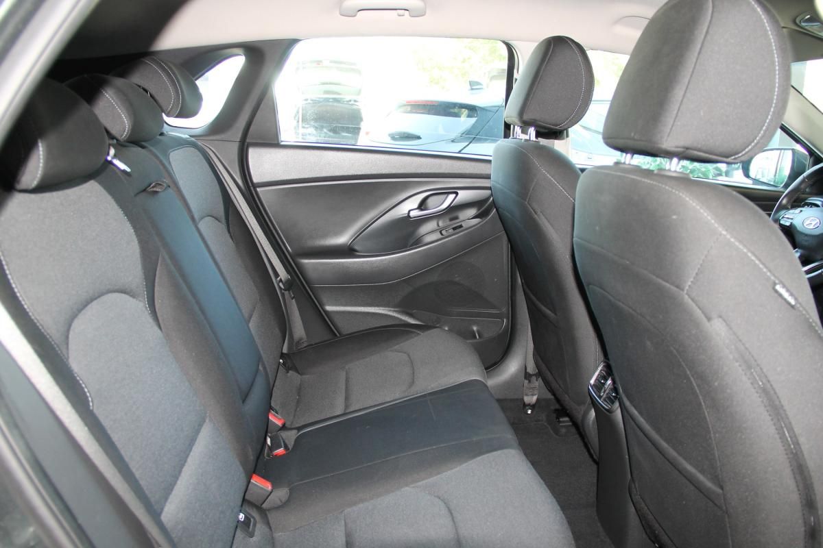 hyundai-i30-2023-gasolina-998cc
