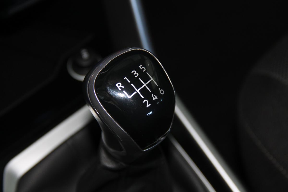 volkswagen-t-roc-2023-gasolina-999cc