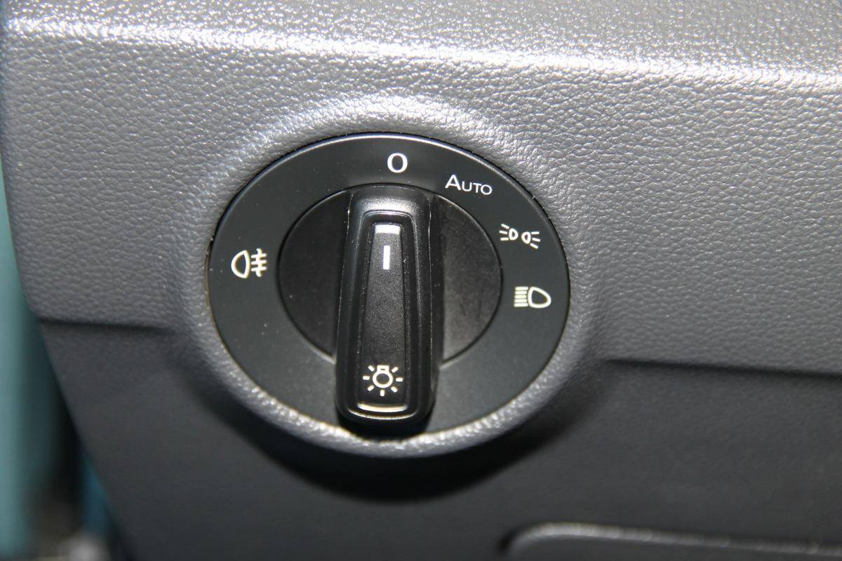 volkswagen-t-roc-2023-gasolina-999cc