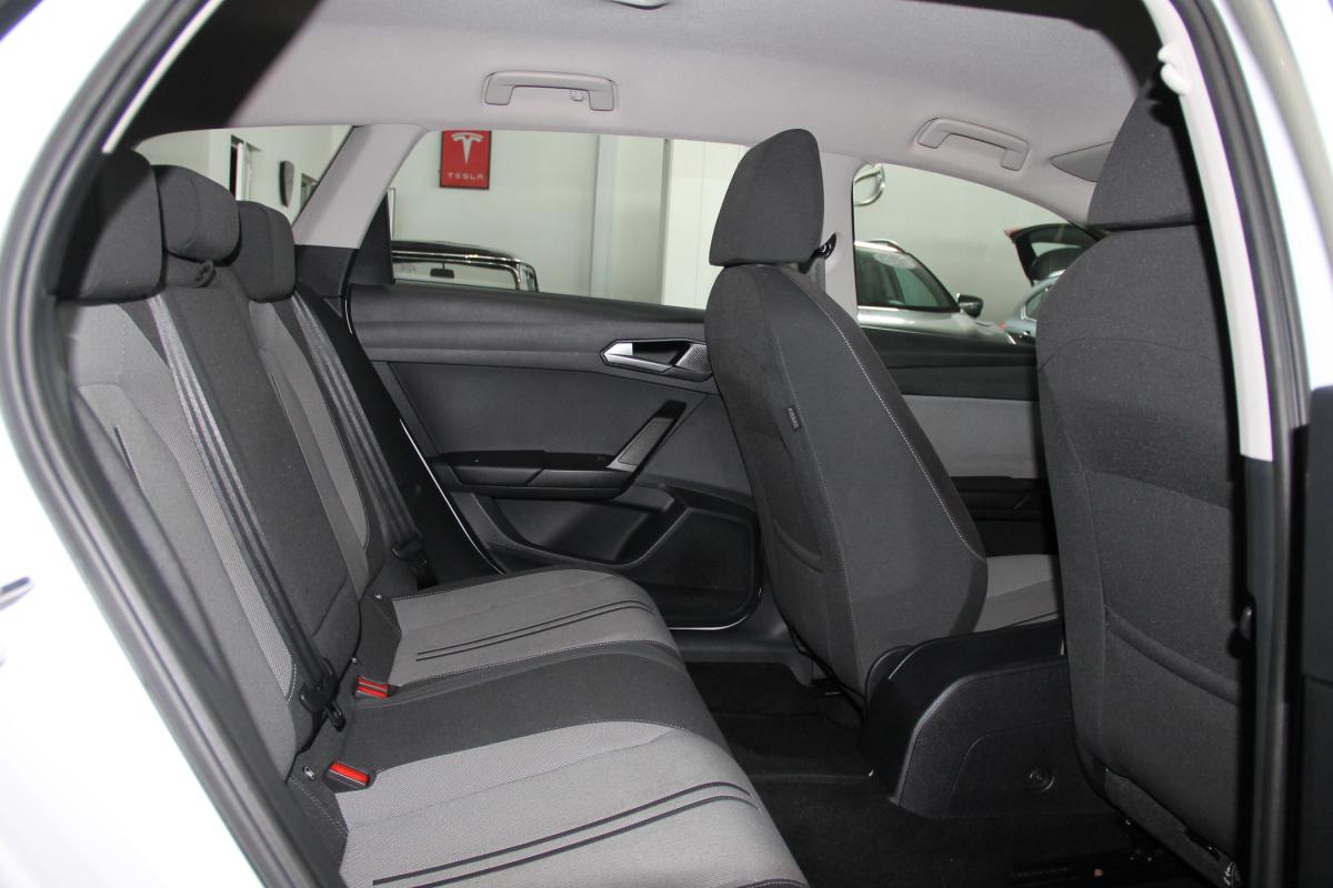 seat-leon-st-2023-diesel-1968cc