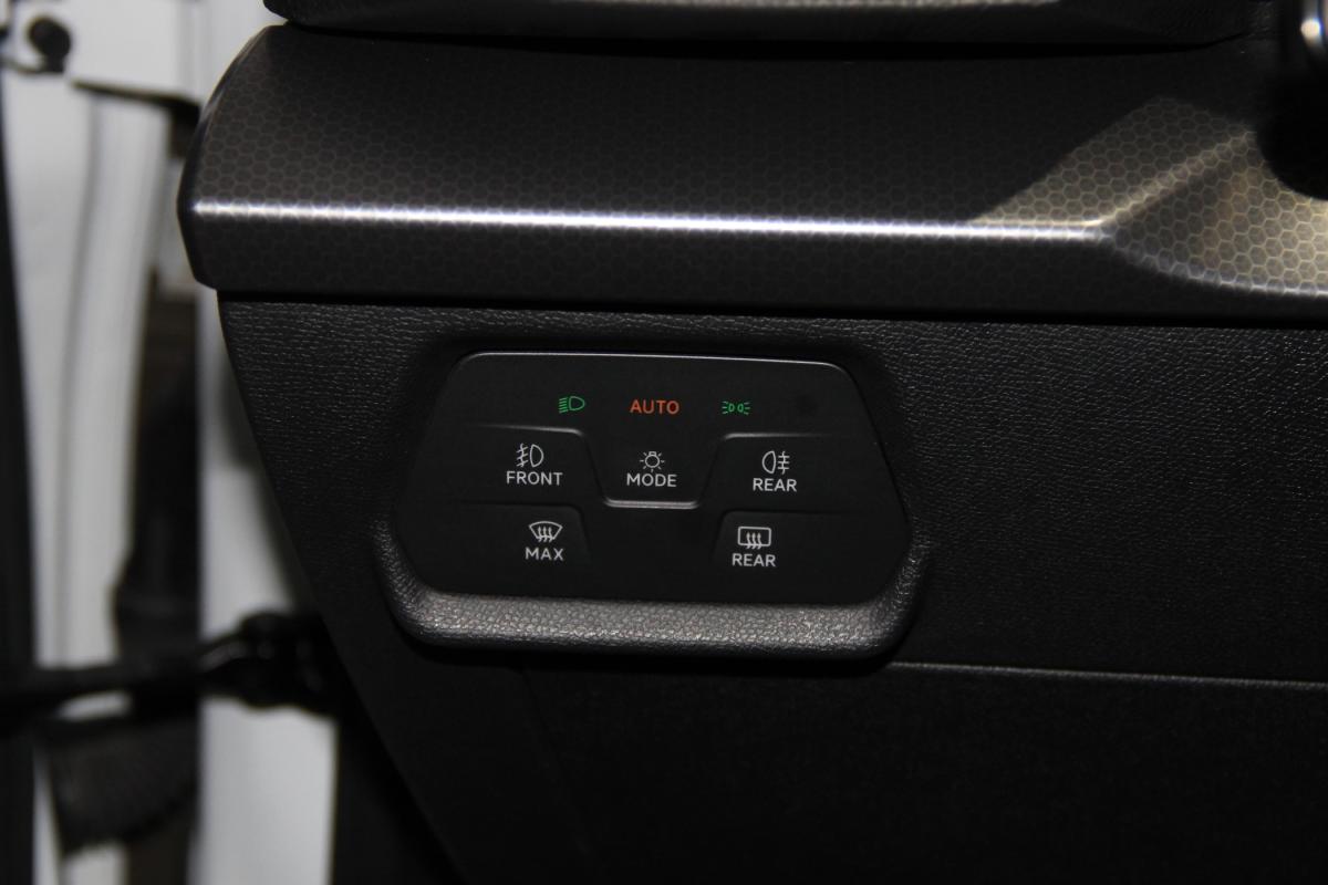 seat-leon-st-2023-diesel-1968cc