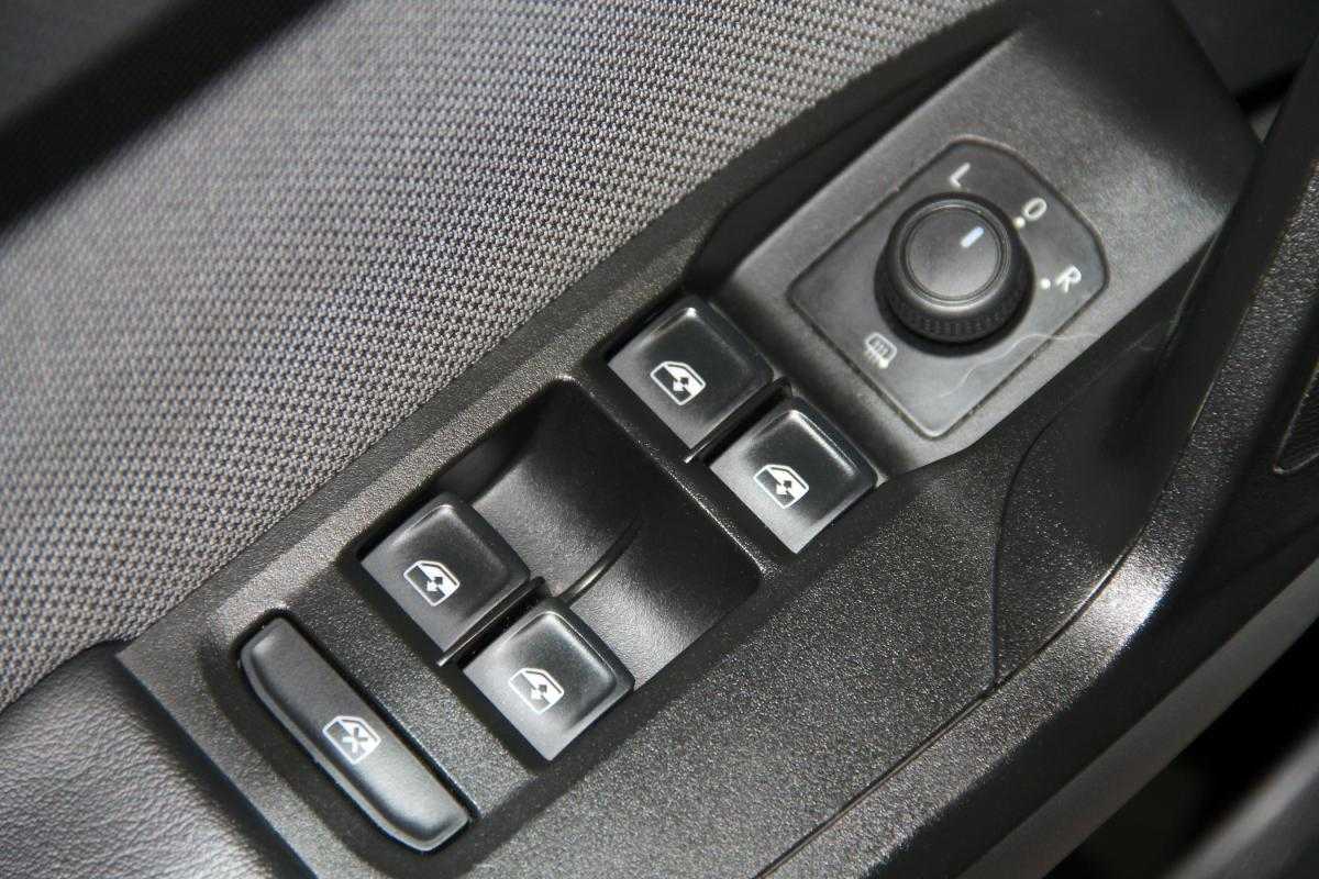 seat-leon-st-2023-diesel-1968cc
