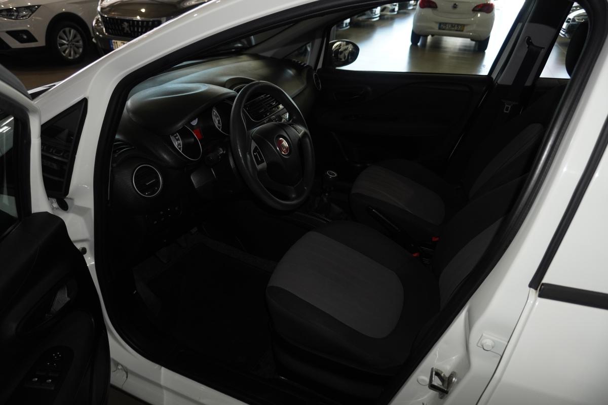 fiat-punto-2018-gasolina-1242cc