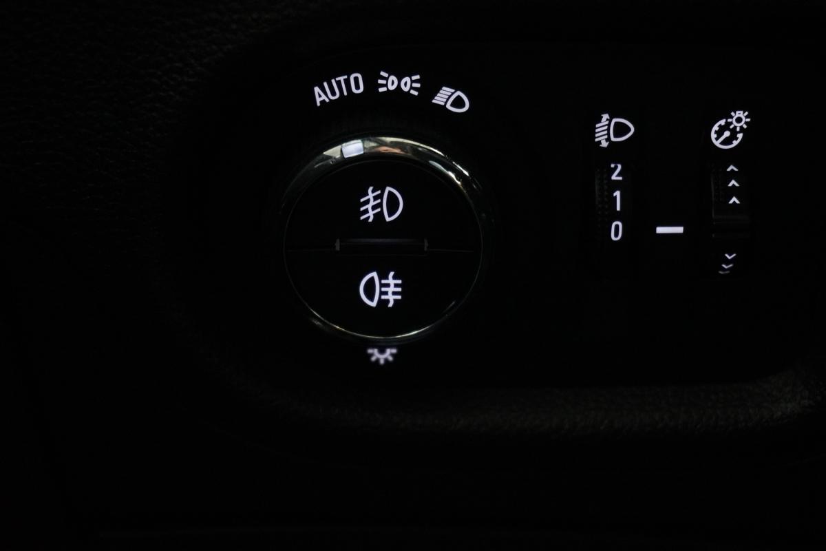 opel-astra-sport-tourer-2019-diesel-1598cc