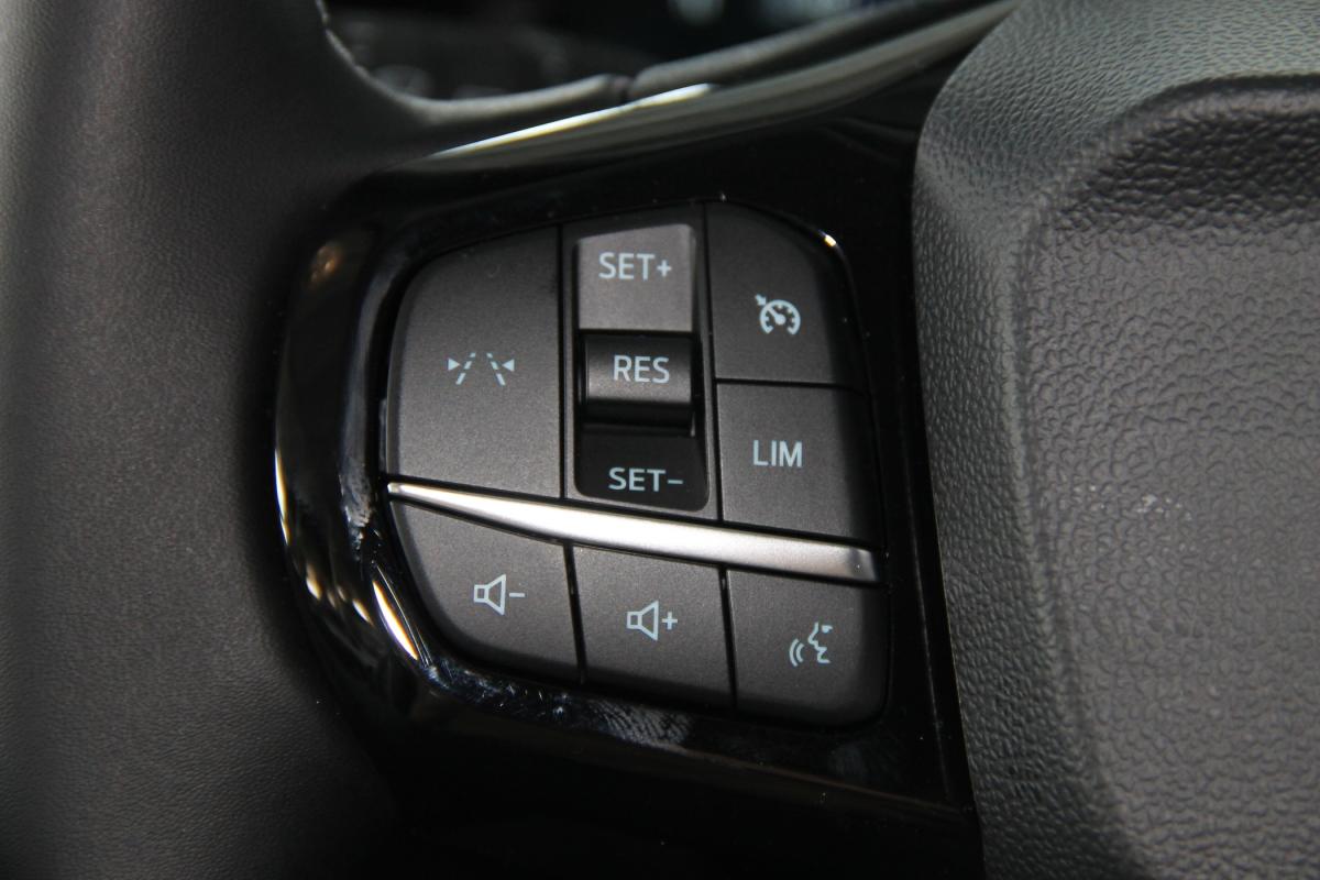 ford-puma-2025-gasolina-998cc