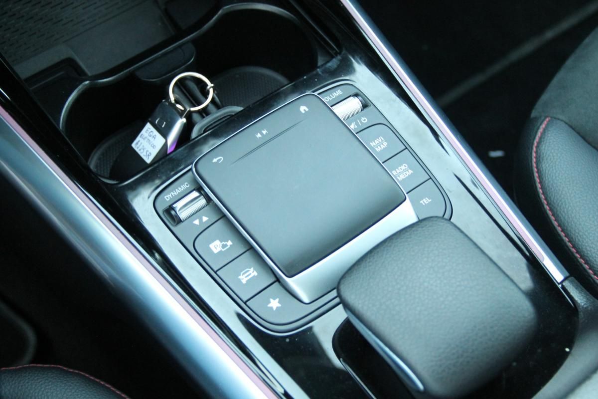 mercedes-benz-eqa-2021-eletrico-0cc