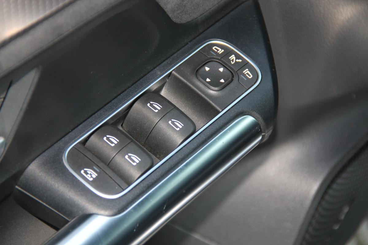 mercedes-benz-eqa-2021-eletrico-0cc