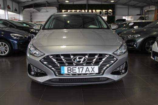 hyundai-i30-2023-gasolina-998cc