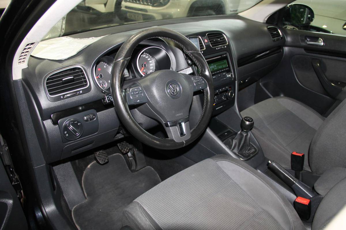 volkswagen-golf-variant-2011-diesel-1598cc