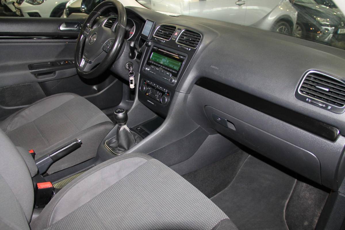 volkswagen-golf-variant-2011-diesel-1598cc