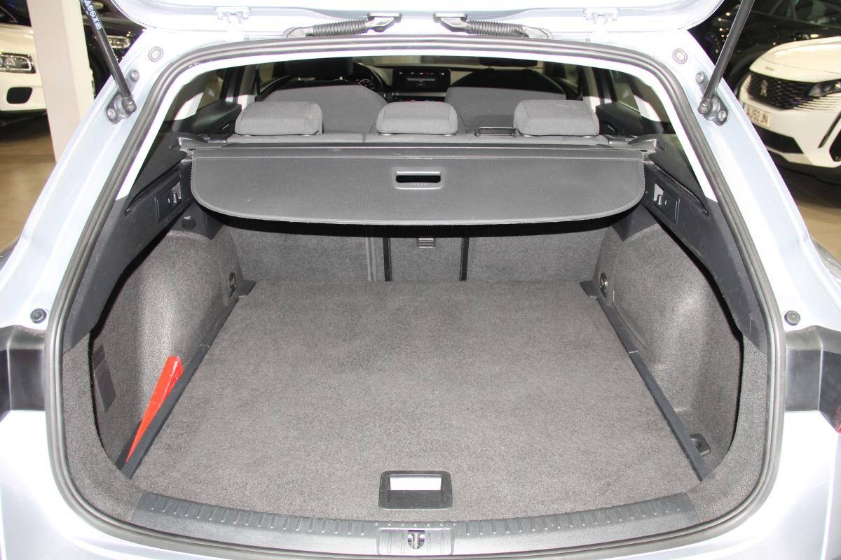 seat-leon-st-2023-diesel-1968cc
