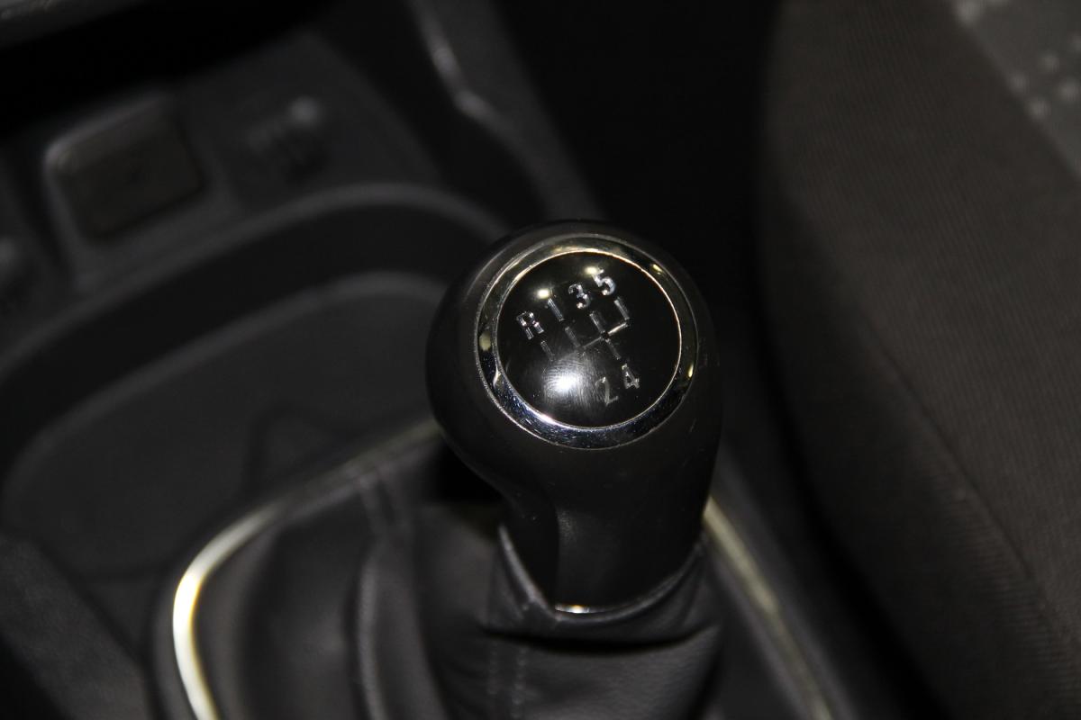 opel-corsa-2011-gasolina-1229cc