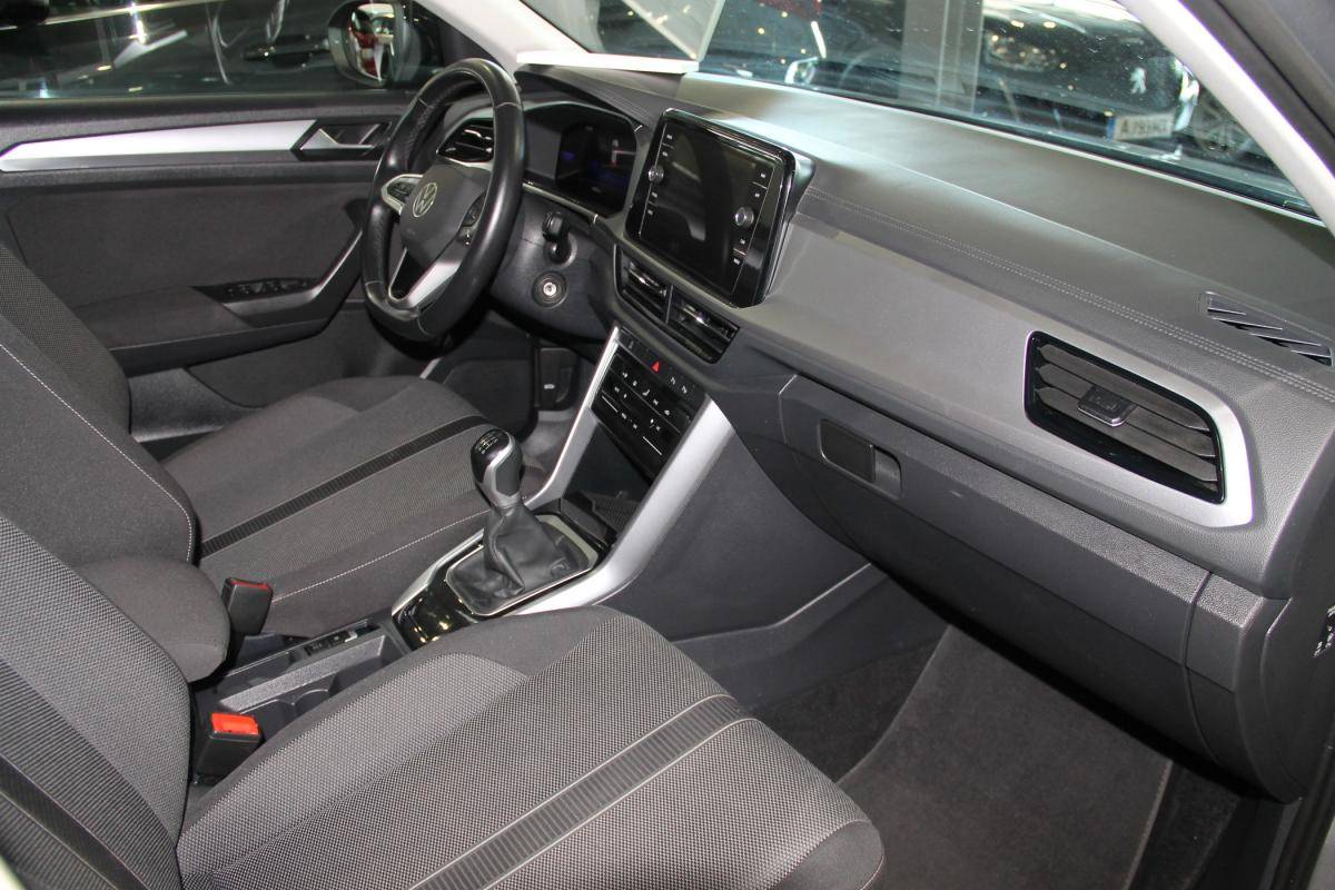 volkswagen-t-roc-2023-gasolina-999cc