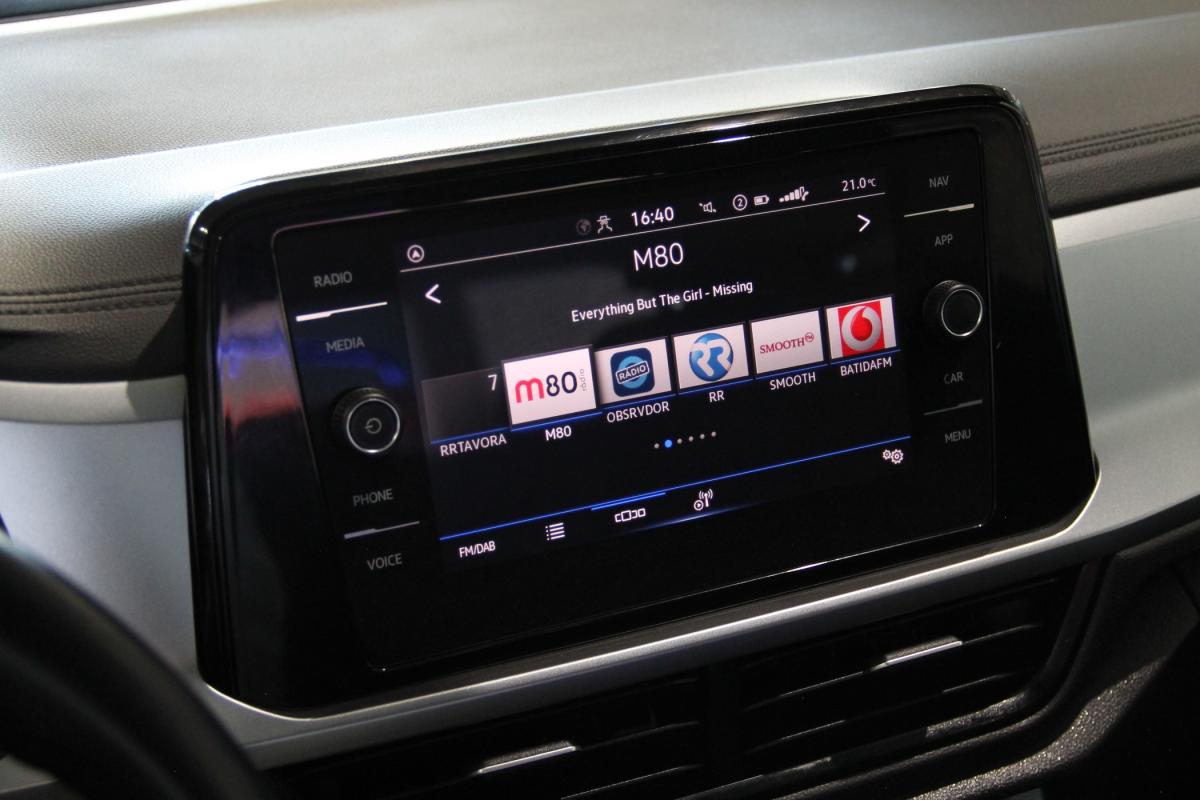 volkswagen-t-roc-2023-gasolina-999cc