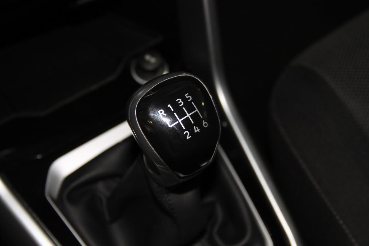 volkswagen-t-roc-2023-gasolina-999cc