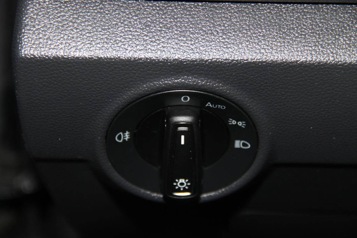 volkswagen-t-roc-2023-gasolina-999cc