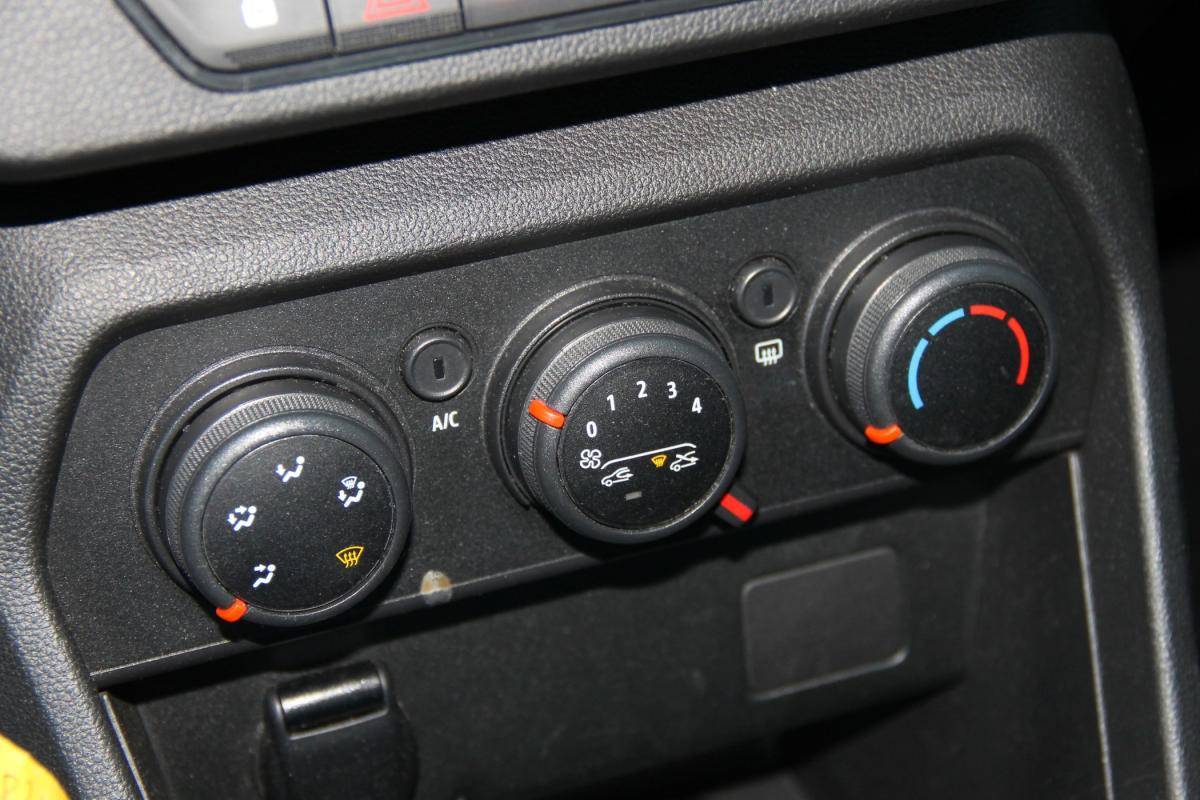 dacia-sandero-2022-gasolina-999cc